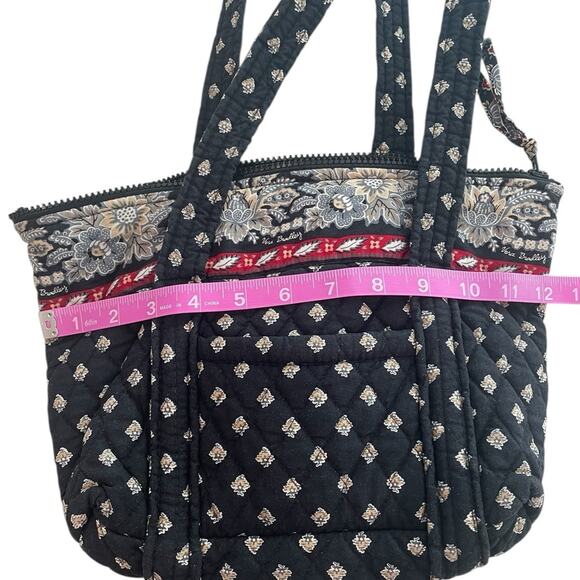 VERA BRADLEY Quilted Tote – Black/Red Floral – Lightweight, Washable, Boho Gift - Picture 4 of 10